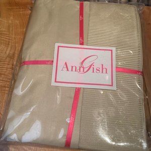 $350! NWT Ann Gish Silk Taffeta Crystal Pleat KING Pillow Sham - Aluminum Beige